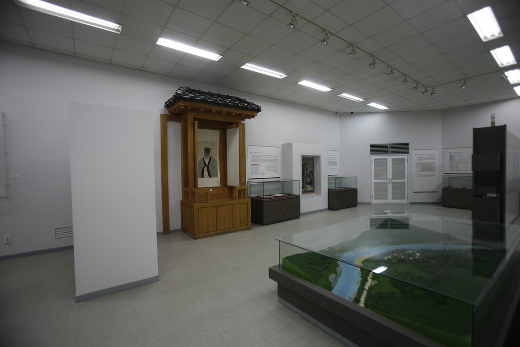 尤庵(ウアム)史跡公園