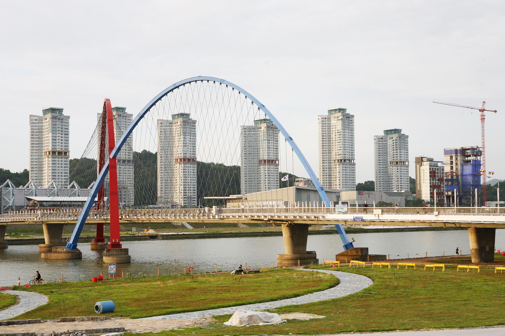 甲川湖水公园