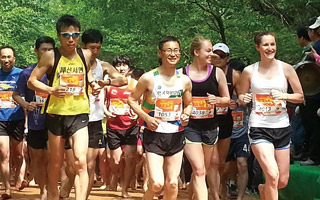 Gyejoksan Barefoot Festival2.jpg